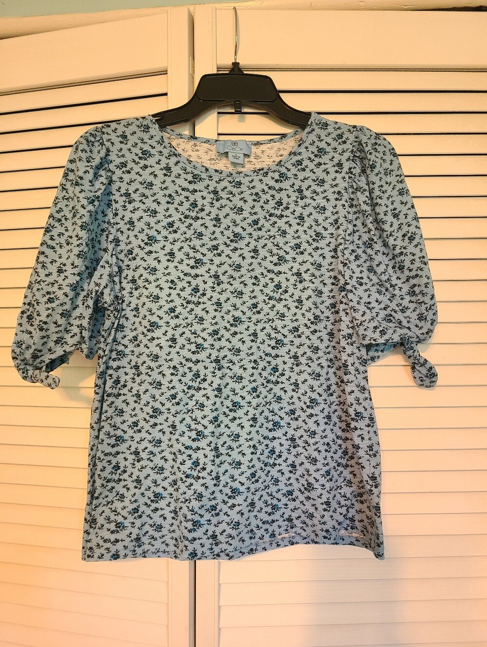 CeCe Light Blue Floral Puff Sleeve Top with Ties